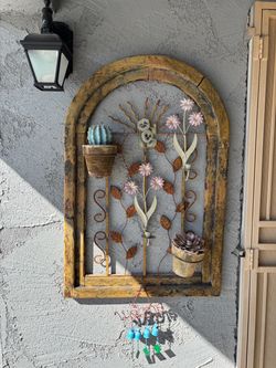 Rustic Arched Wood and Metal Floral Wall Decor