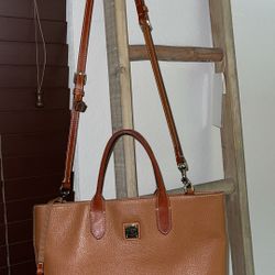 Dooney & Bourke Purse 👜 