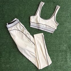 ALO YOGA WOMENS SET SIZE S