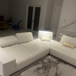 Maxwell White Leather  Large Right Chaise Sectional(real Leather)