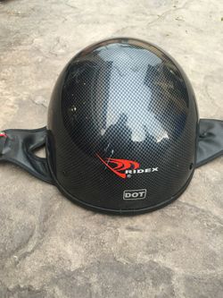 Motorcycle helmet