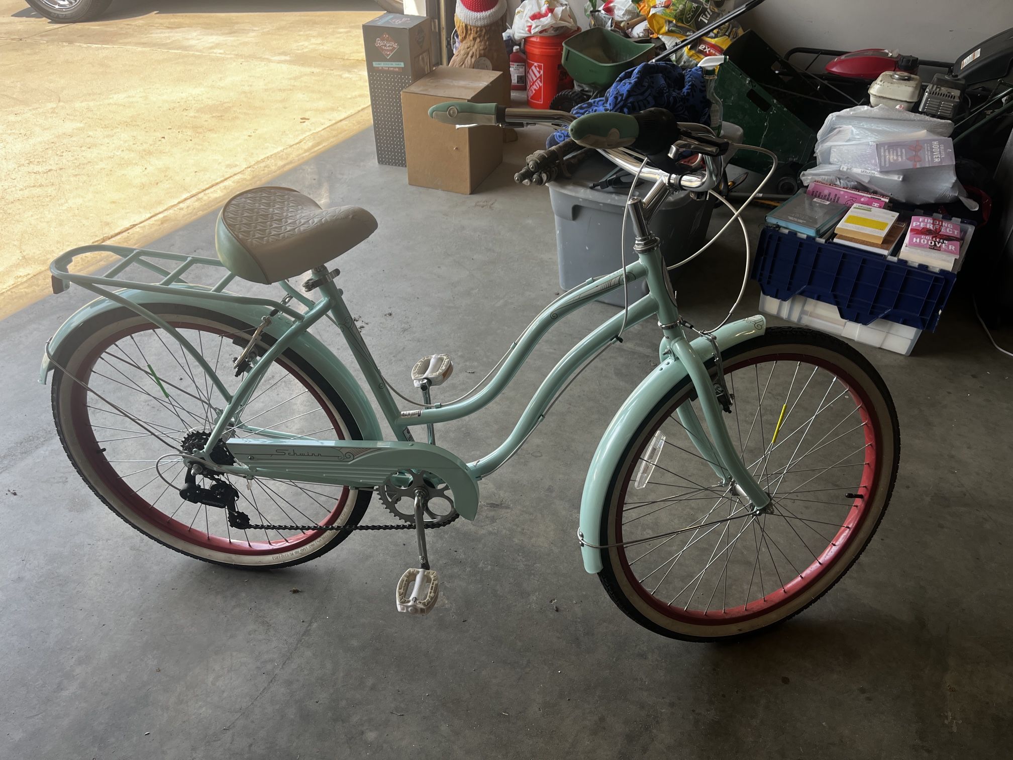 Schwinn beach Cruiser 