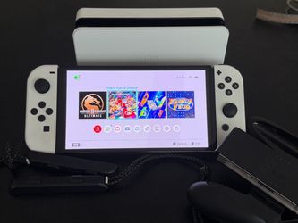 Nintendo Switch OLED. Great condition , barely used