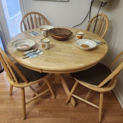 Vintage Solid Oak 42" Round Dining Table and Chairs Good Condition