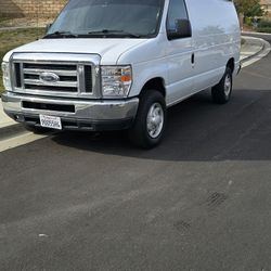 2012 Ford E-250
