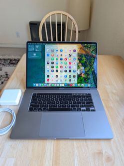 MacBook Pro 16-inch (2019) - Core i9 | 32GB RAM | 1TB SSD, AMD Radeon Pro 5500M excellent condition