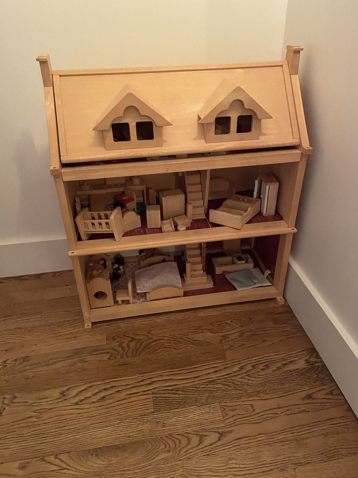 Wood Doll House