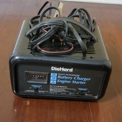 Diehard Fully Automatic Battery Charger 12 Volt Batteries 