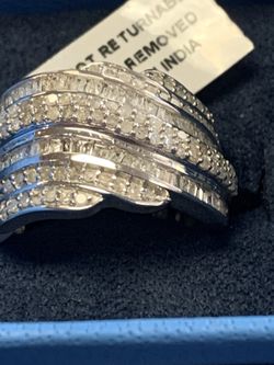 Diamond sterling silver ring size 8. TDiaWt.98cts. TGW.98cts