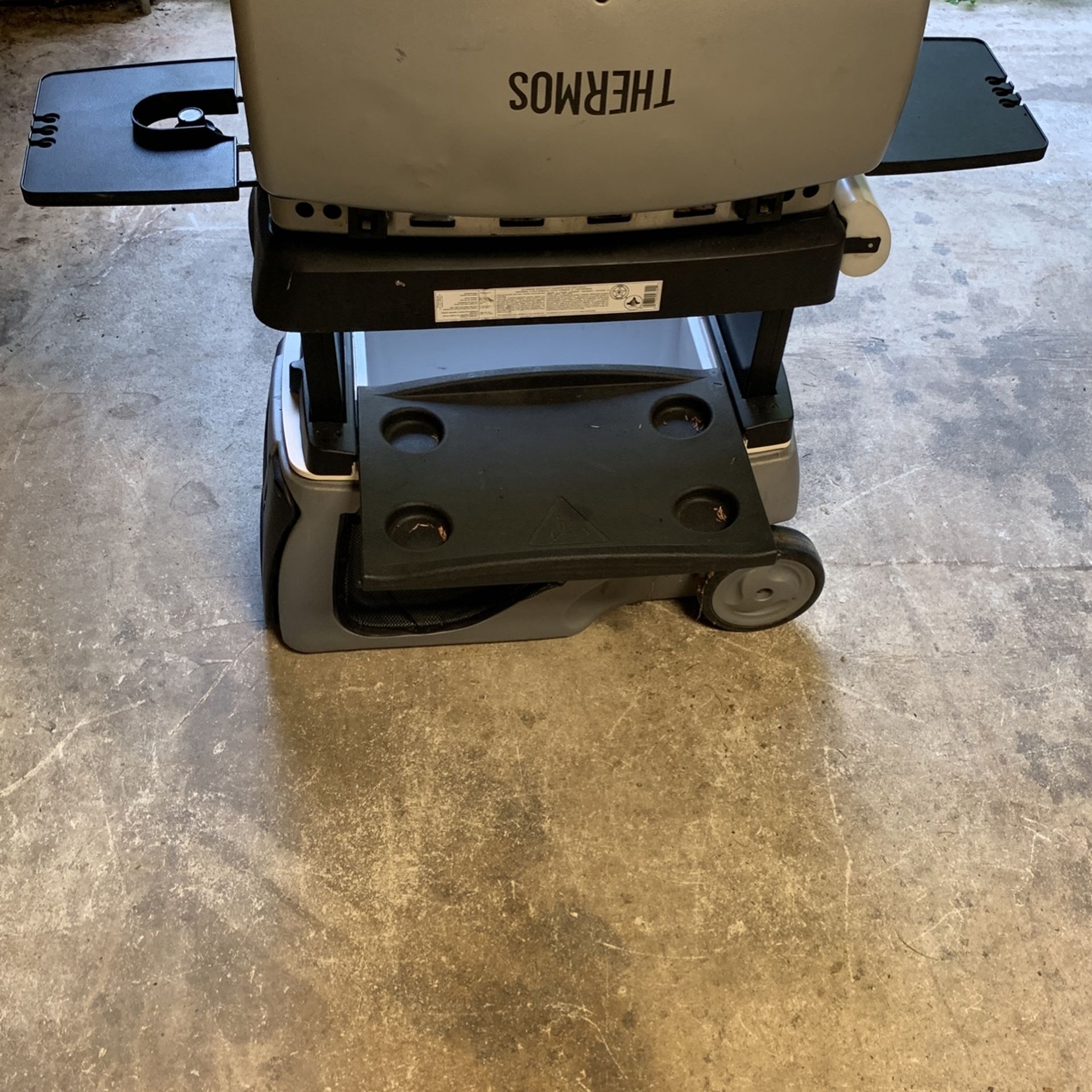 Fire+Ice Grill Cooler Combo for Sale in Bonney Lake, WA OfferUp