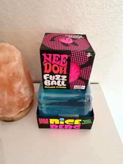 Needoh nice berg and  flower power fuzz ball