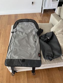 Hently Copilot Travel Bag - Great Condition!