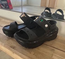 Croc mega crush sandals