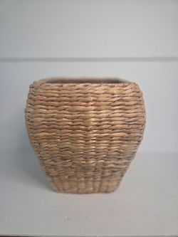 Wicker Planter