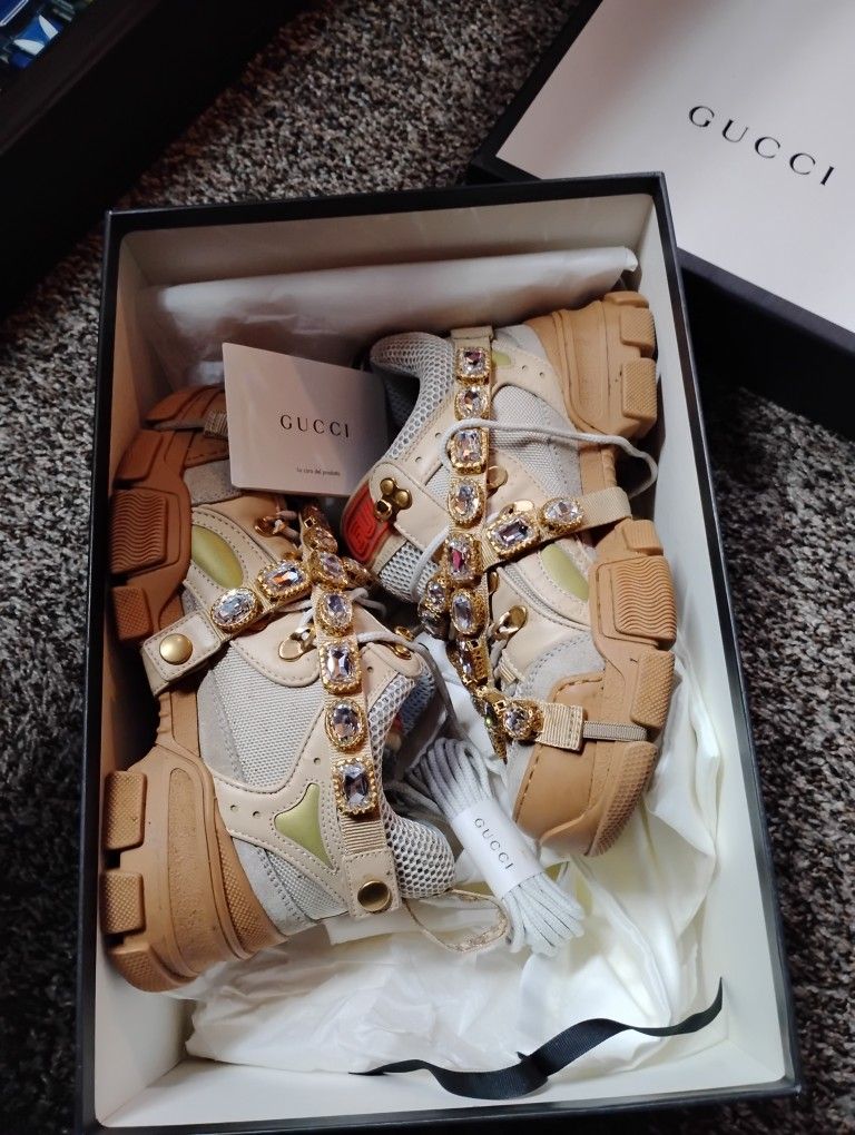 Ladies Gucci Flashtrek