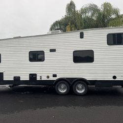 2006 23 Ft Keystone NRG Toy Hauler 