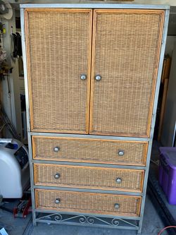 Armoire