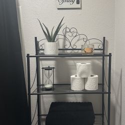 Bathroom storage 