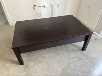 WOODEN COFFEE TABLE WITH STORAGE