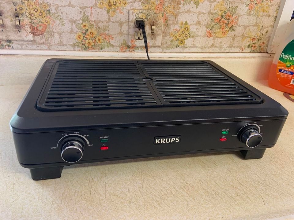 KRUPS PG760851 Electric Indoor Smokeless Grill w/Non-Stick Cooking Surface Black Great Condition.