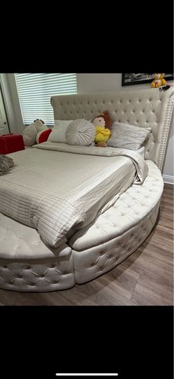 Quilted bed frame full size