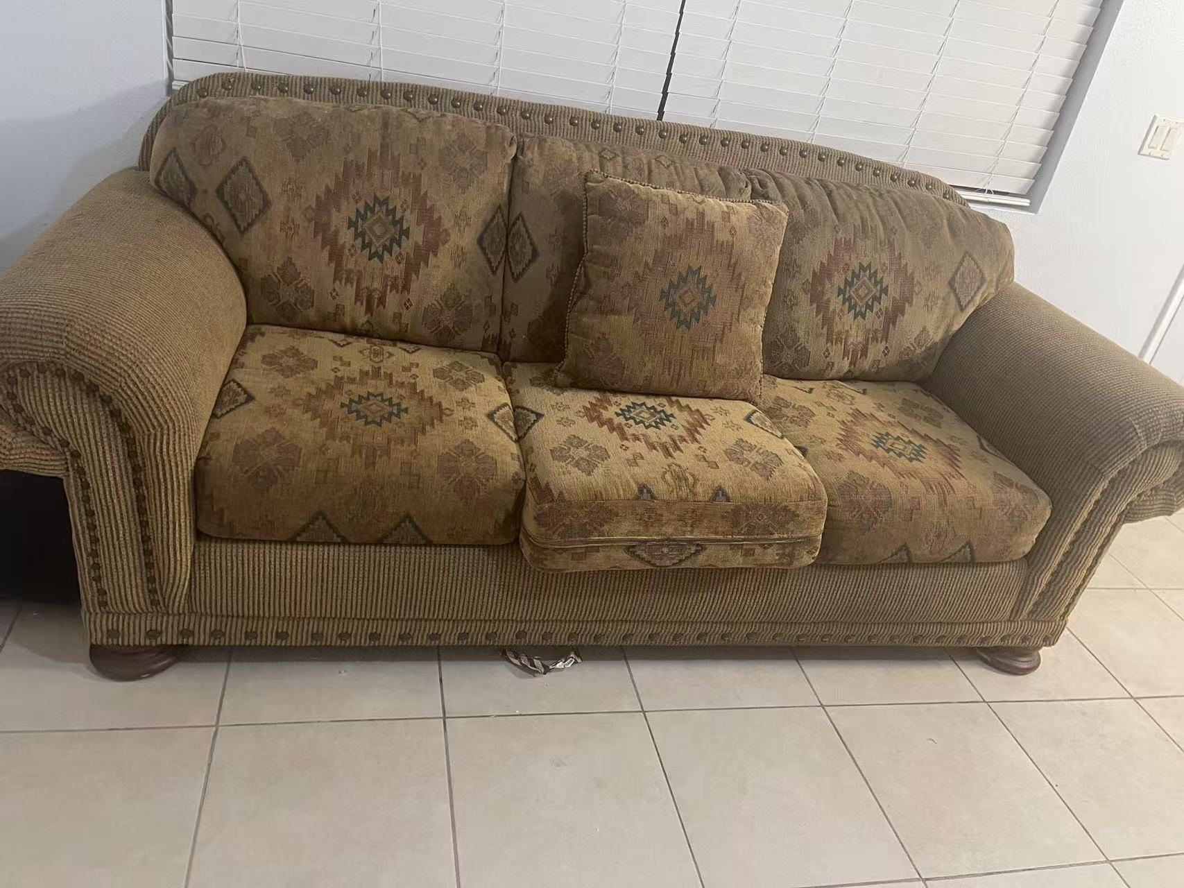 Free Sofa for pickup
