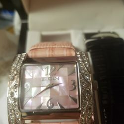ELGIN Mother Of Pearl Watch NEW