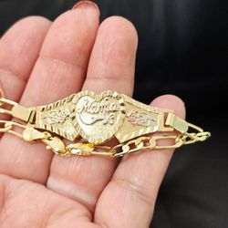 Pulsera de Mamá laminado en oro 14k.
