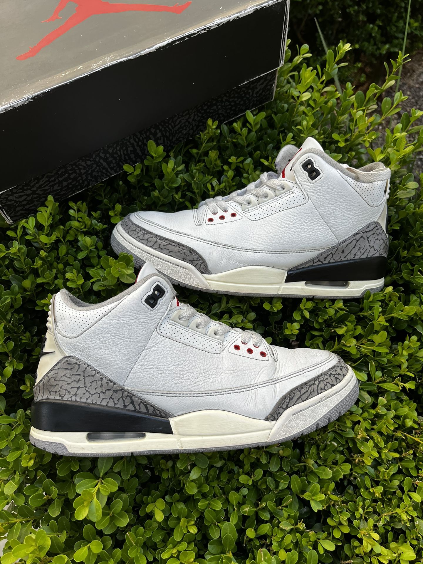 Size 9 - Jordan 3 Retro Mid White Cement Reimagined