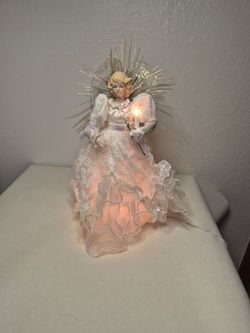 Vintage Lighted Porcelain Angel Tree Topper White Lace Iridescent Starburst