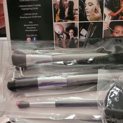 Esum Make Up Brushes