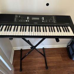 Yamaha PSR-E363 (Negociable) 