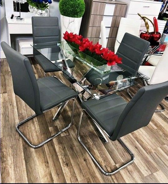 Brand New Dining Sets/ Dining Tables/ Dining Chairs/ Sillas/ In Box/ Finance Available/ No Credit Needed. 