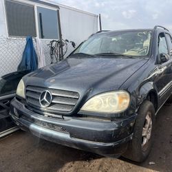 2005 Mercedes ML250 For Parts 