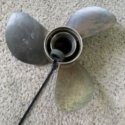 Mercury Marine Propeller Bravo Three 3 48-823665 24P