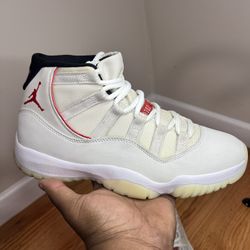 Air Jordan 11 Men's Size 8.5 Retro “Platinum Tint” 378037-016 Size 8.5M