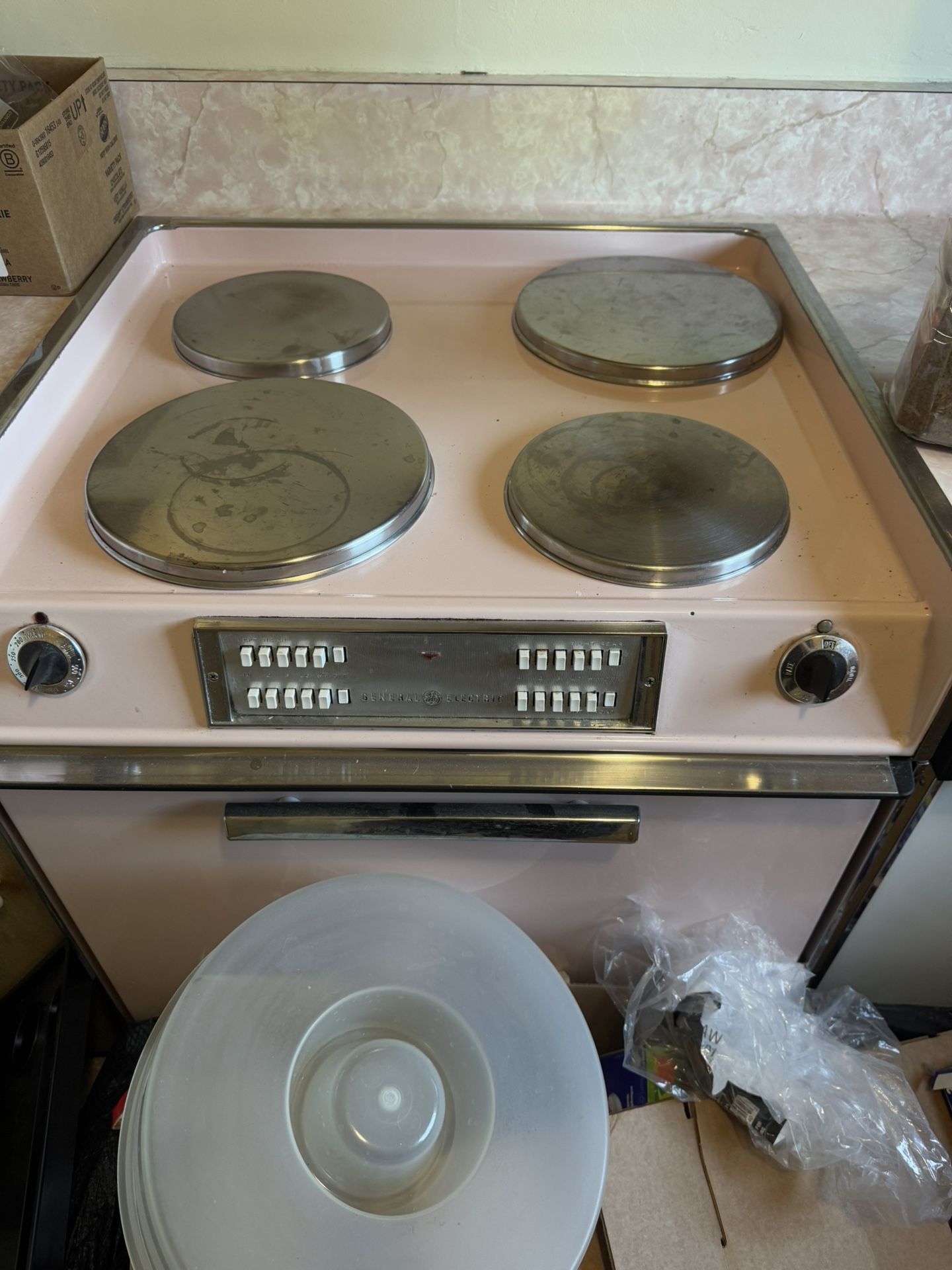 General Electric Electric Cooktop With Oven