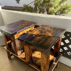 2 Tables ( Coffee Table / Bedside )