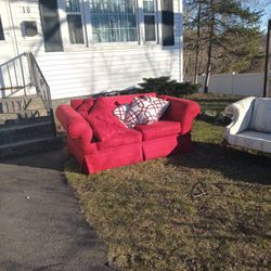 FREE WHITE AND RED COUCH 