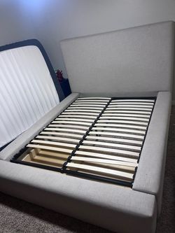 Queen Bed