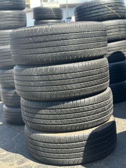 SET OF TIRE 265 60 18 MICHELIN 85% LIFE