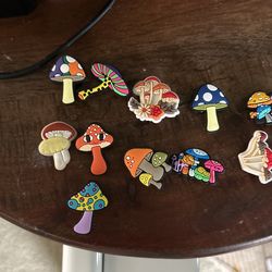 15 mushroom croc charms