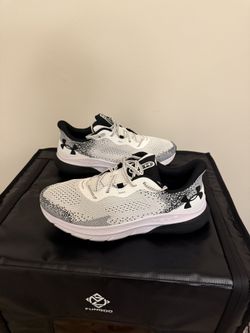 Under ArmourHOVR Turbulence 2 'White Black' Mens 11