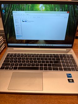 HP Elitebook 650 G9 12th Gen Intel (R) Core(TM) i5-1235U 16gb ram 256gb SSD