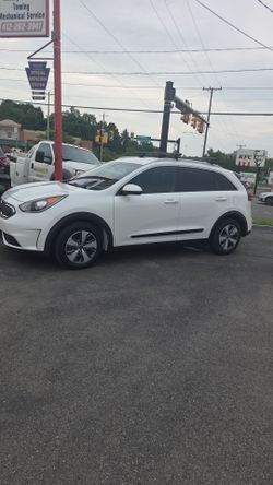 2017 KIA Niro