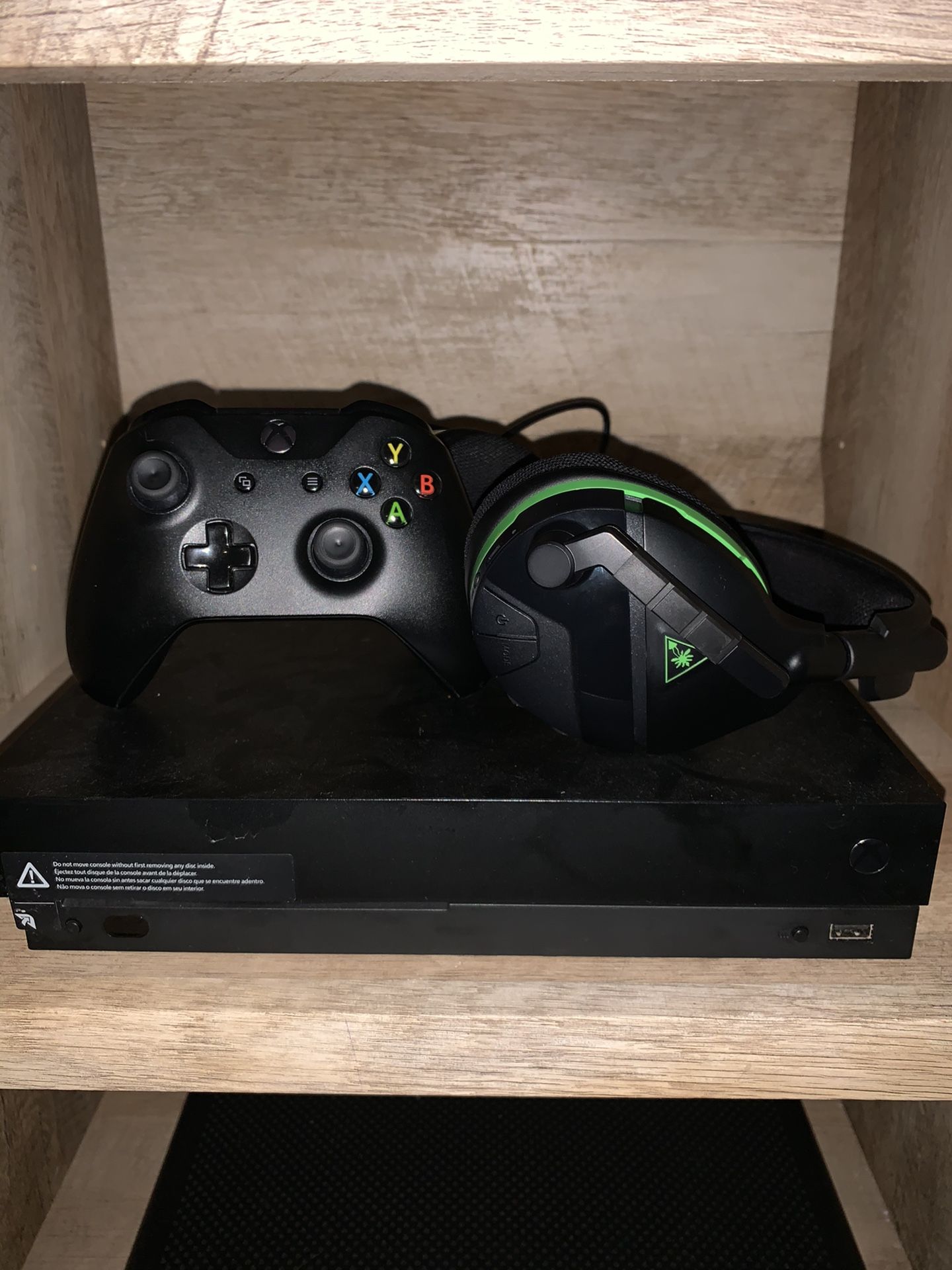 Xbox One X w/ Headset