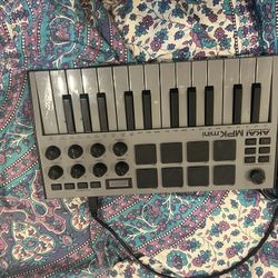 Akai Professional mini 