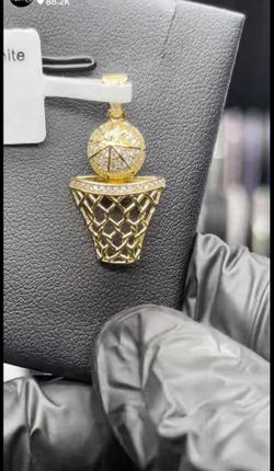 Basketball pendant