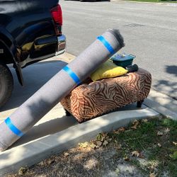 FREE  Rug, Ottoman 