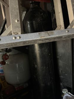 Nitrogen Tank